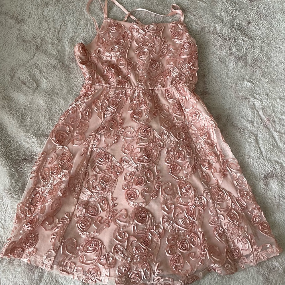Light pink flowers design girls dress